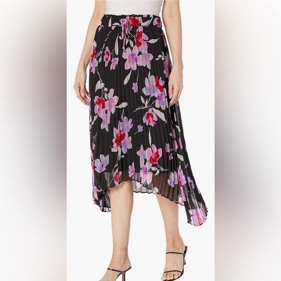 Calvin Klein Dresses & Skirts - Calvin Klein Womens Pleated Skirt - NWT